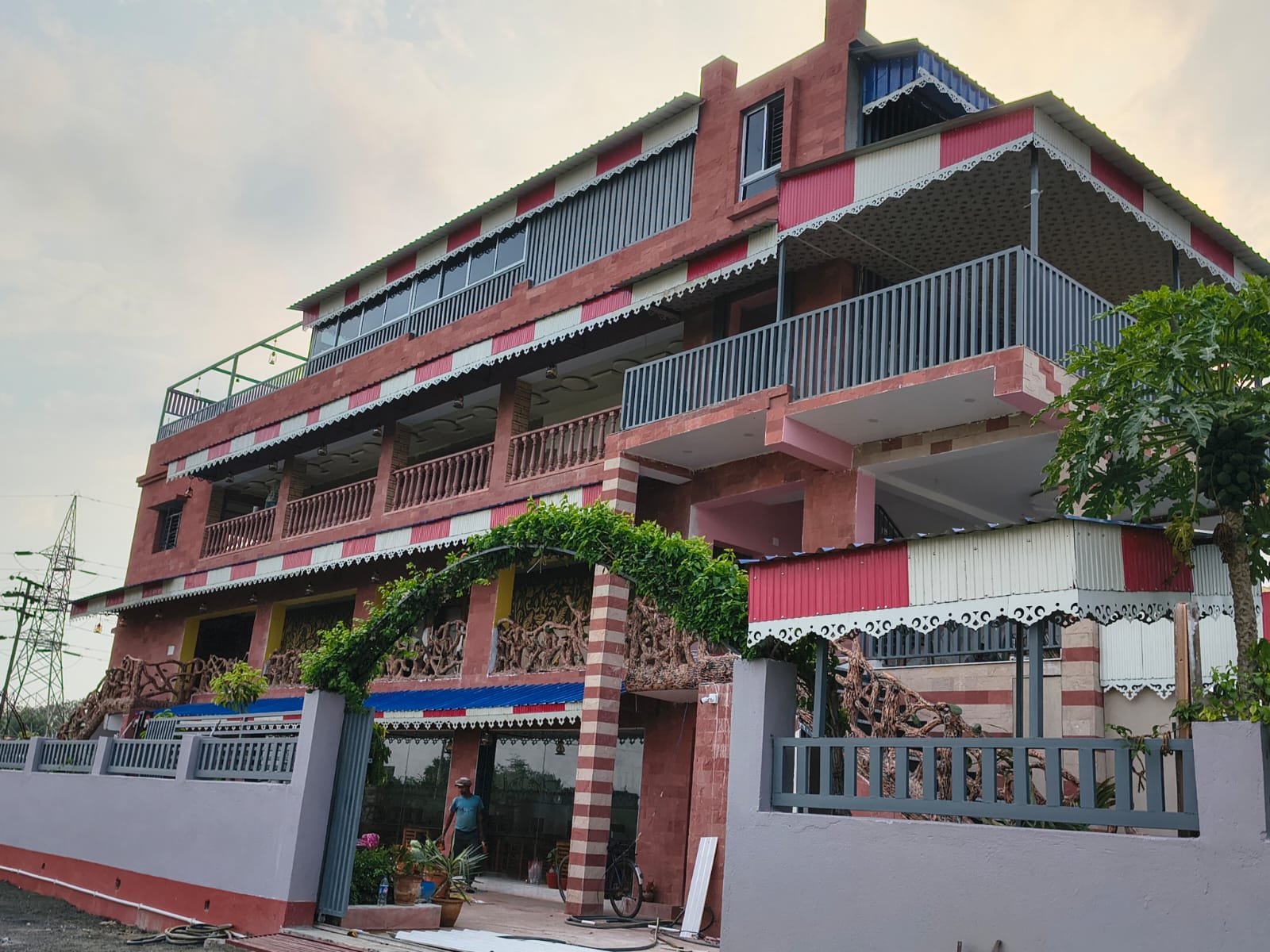 Hotel Sonuraj Journal