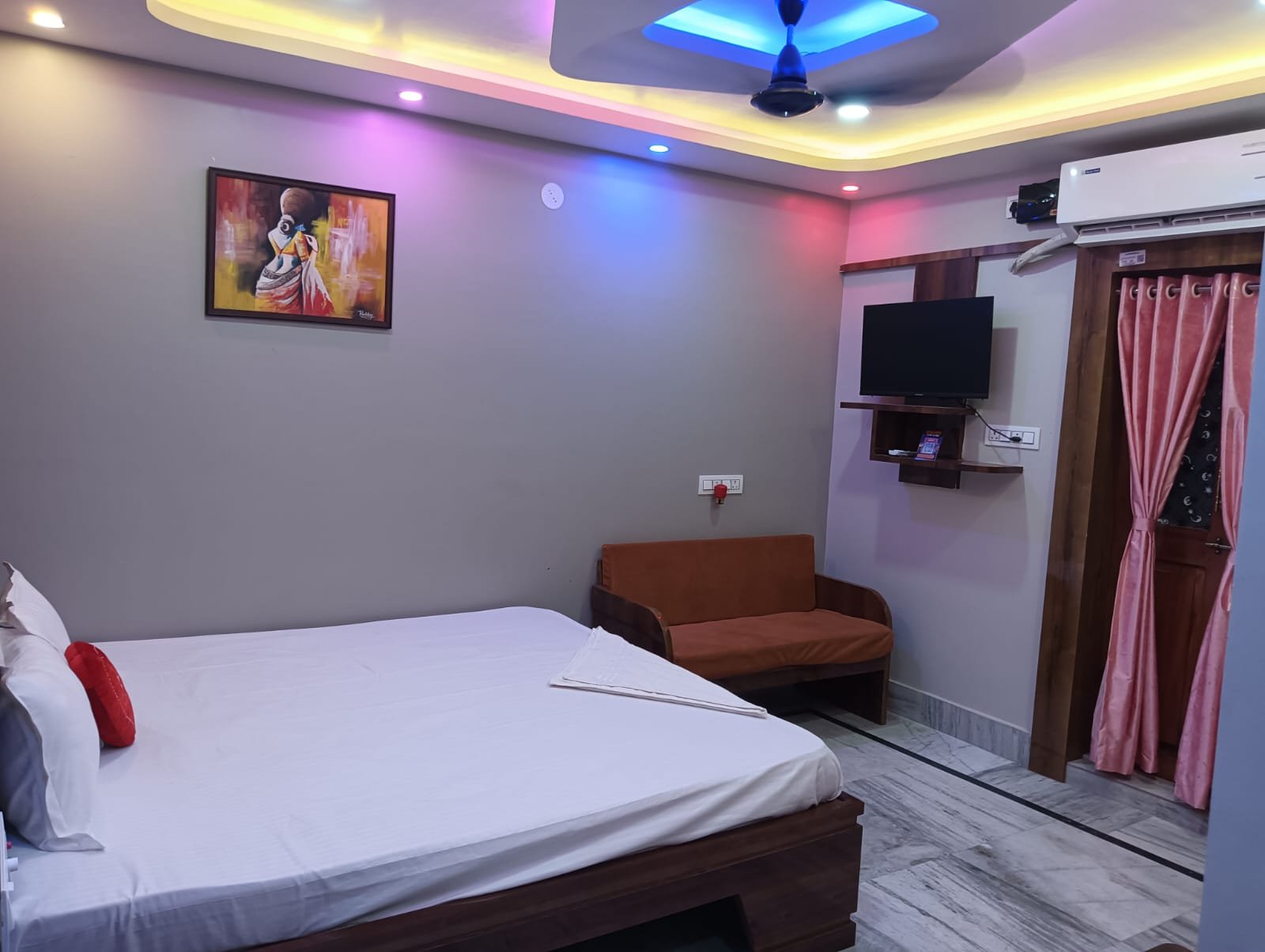 Premium Family Room at Hotel Sonuraj